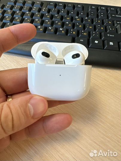 Беспроводные наушники apple airpods 3