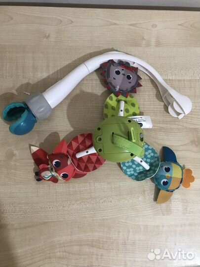 Музыкальный мобиль на кроватку