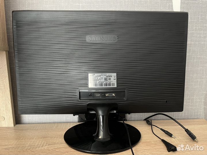 Монитор samsung