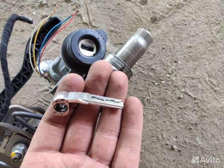 Рулевой вал замок зажигания Шкода Октавия а5
