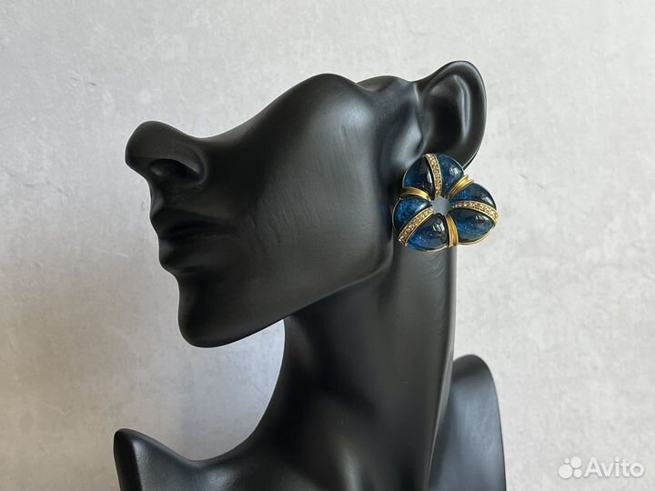 Акцентные серьги burachie