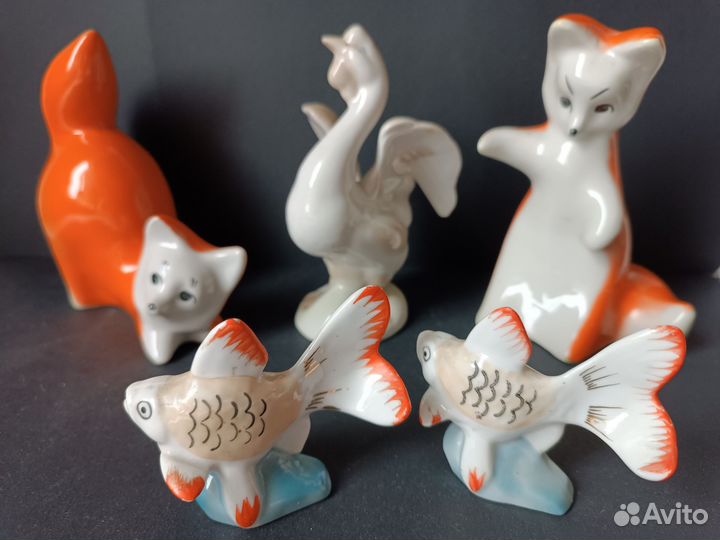 Фарфоровые статуэтки СССР девочка кормит голубей