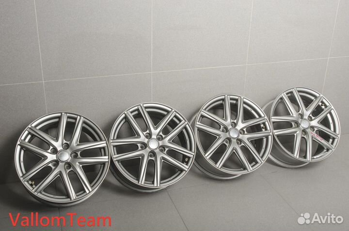 Лот M585261 Фирменные 17-е диски kyoho CR cricket