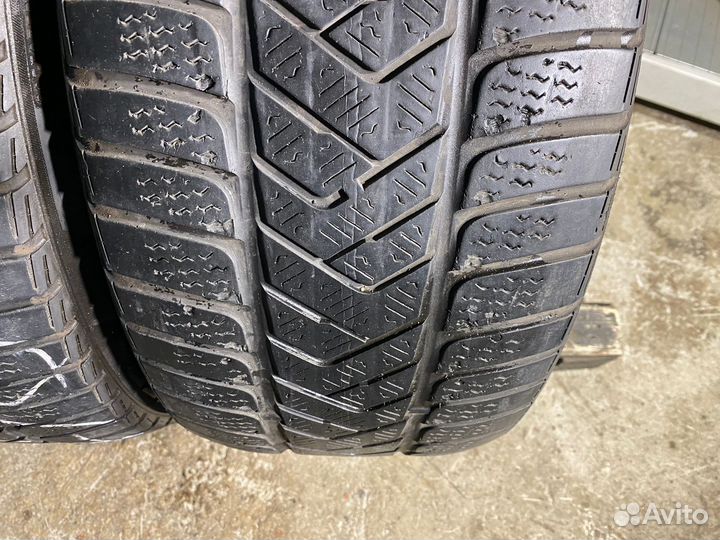 Pirelli Winter Sottozero 3 245/40 R19 94V