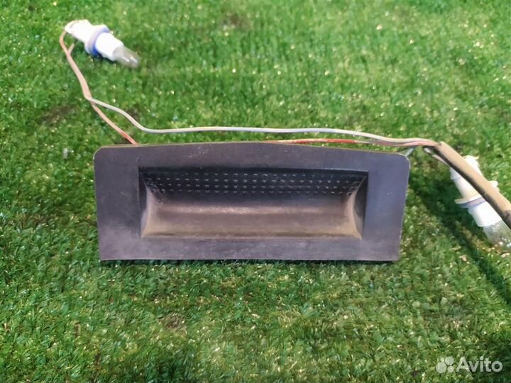 Кнопка багажника Opel astra H 2010