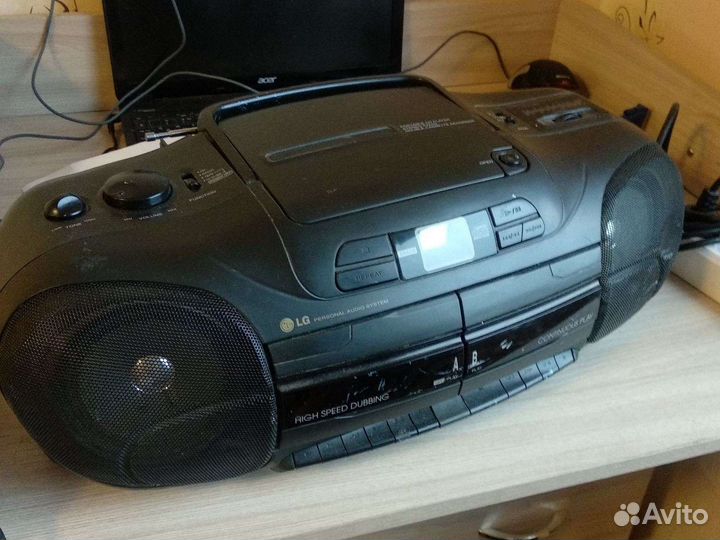 Бумбокс LG на 2 кассеты