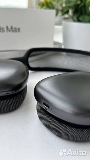 Наушники Apple Airpods Max черные