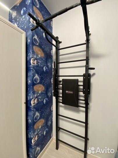 Шведская стенка с турником и брусьями