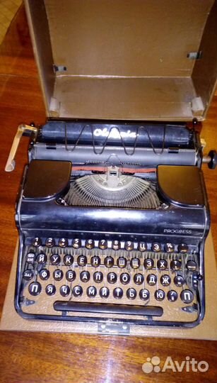 Печатная машинка Olympia Progress