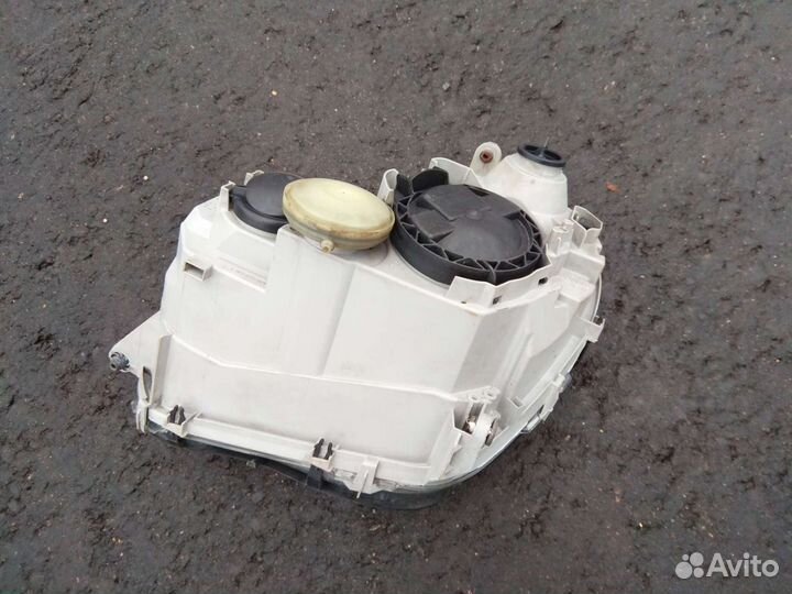 Mercedes-Benz C 220 фара