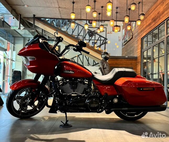 Road Glide 117 Harley-Davidson 2024 Whiskey Fire/b