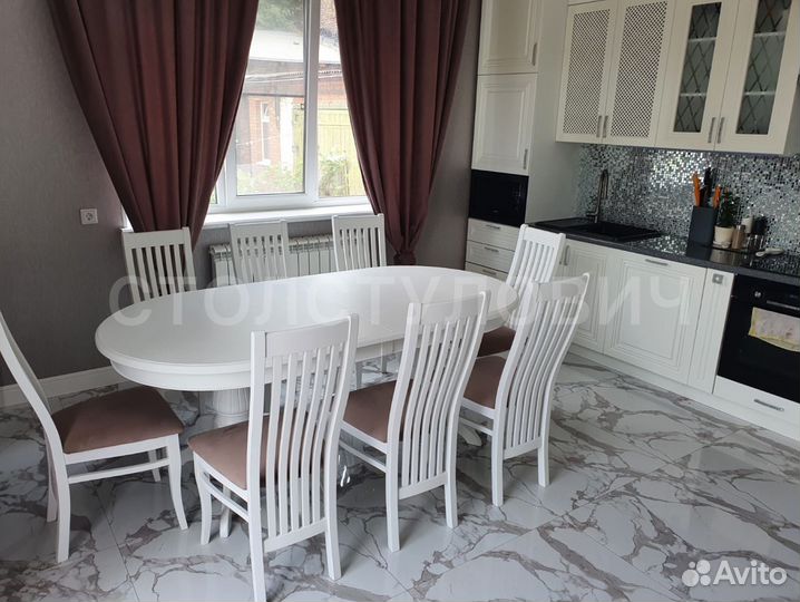 Столы и стулья