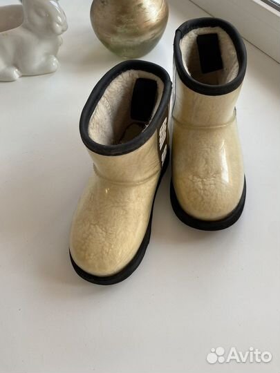 UGG детские 28,5