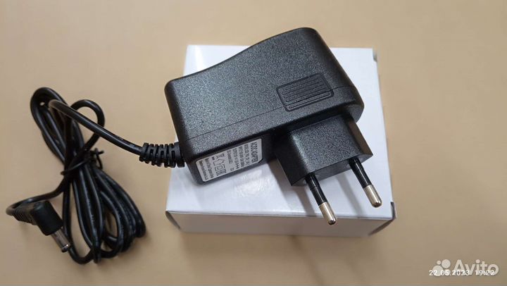 Блок питания, универсальный 12В/1.5А, Новый