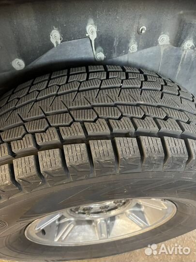 R17 Yokohama Ice Guard G075 315/70, PCD 8x165.1 DIA 117