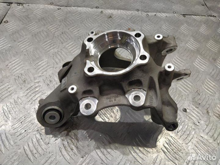 Кулак задний правый Bmw