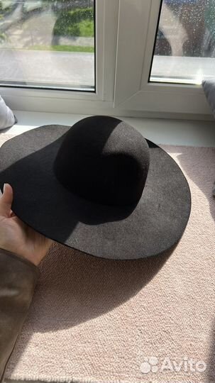 Шляпа черная фетровая