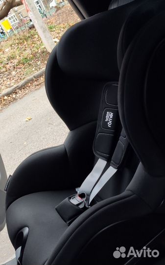 Автокресло britax romer trifix 2 i size