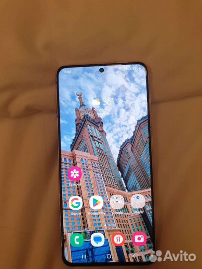 Телефон Samsung galaxy s21