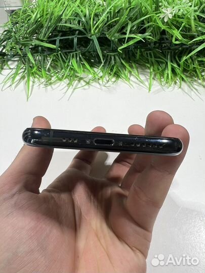 iPhone 11 Pro, 64 ГБ