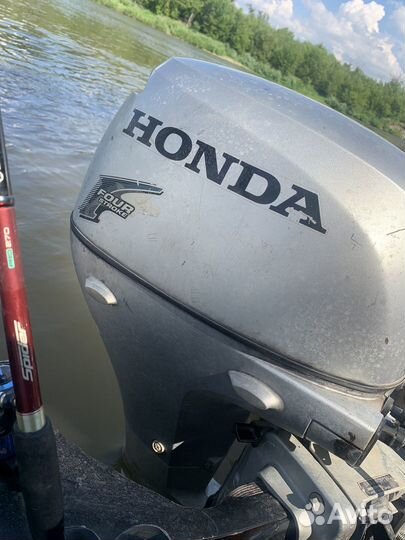 Лодка Solar 400 +матор хонда 20