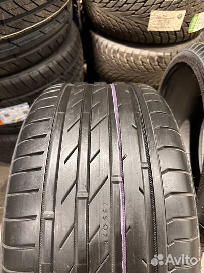 Nokian Tyres Hakka Black 255/35 R20 и 275/35 R20 97Y