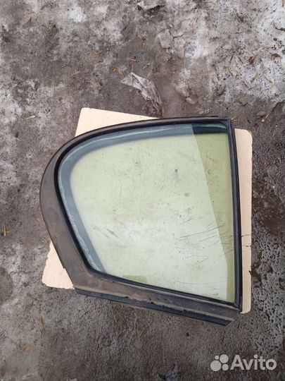 Форточка задняя Лексус GS 350