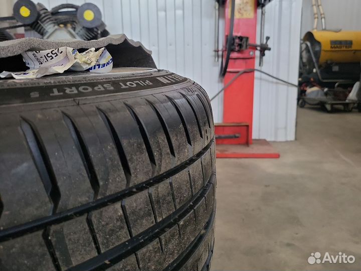 Michelin Pilot Sport 5 255/35 R20 97Y