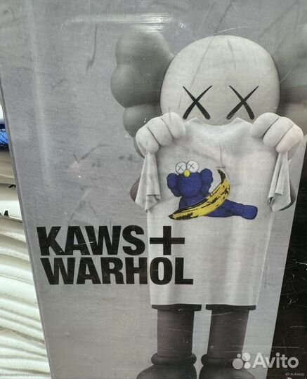 Футболка Uniqlo Kaws + Warhol