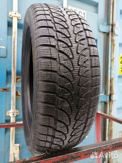 Bridgestone Blizzak LM-80 235/55 R19 105V