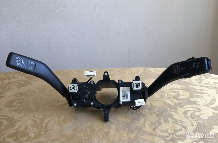 Подрулевой переключатель в сборе Skoda Octavia A5
