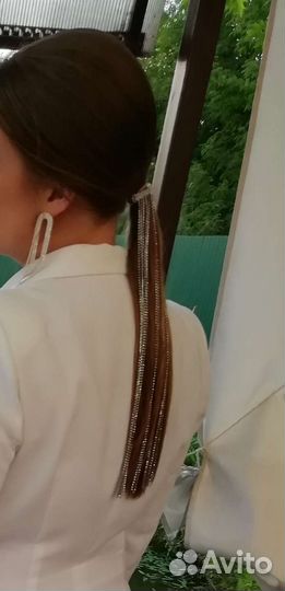 Заколка для волос со стразами