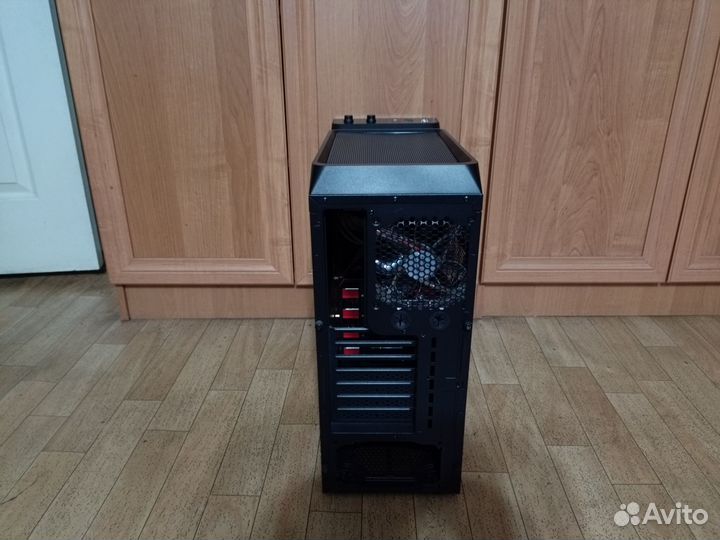 Игровой корпус для пк atx формат+4 кулера с подсве