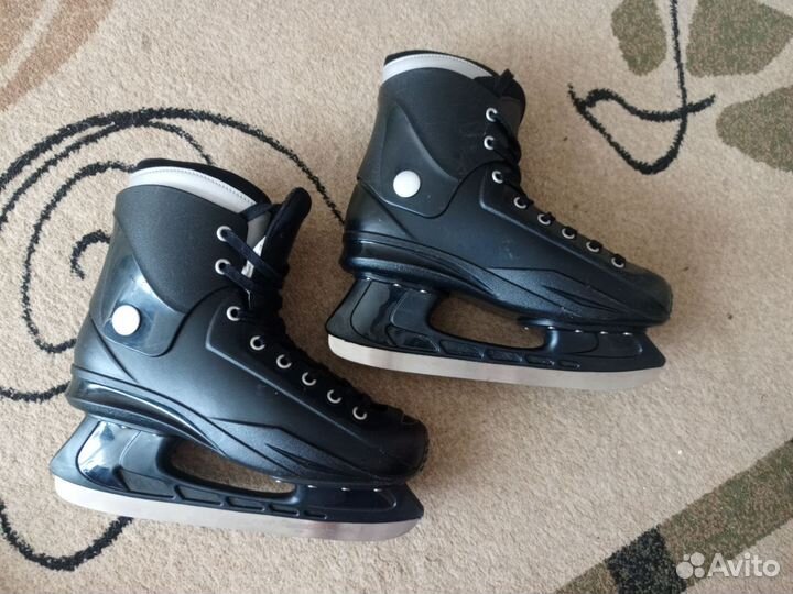Коньки хоккейные 42 размер oxelo