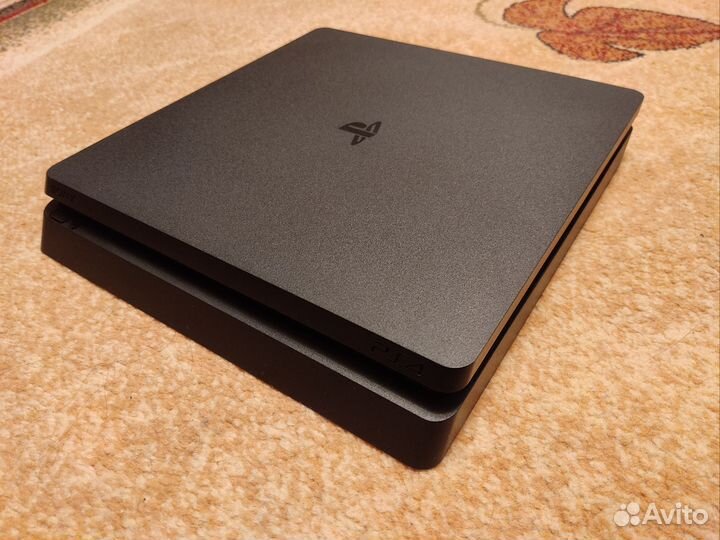 Sony PS4 Slim 1TB с Играми