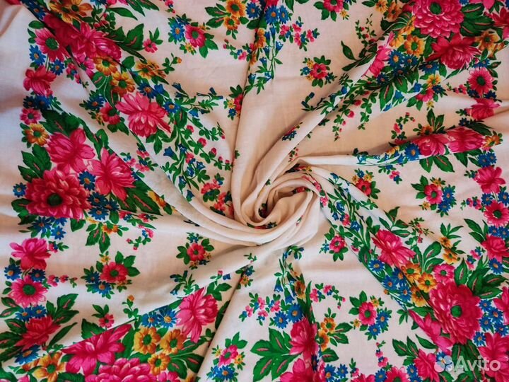 Платки шали шерстяные времён СССР большого размера