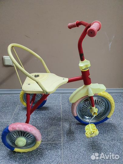 Детский трехколесный велосипед