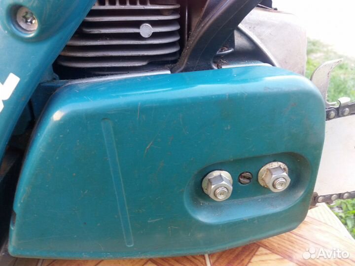 Бензопила макита