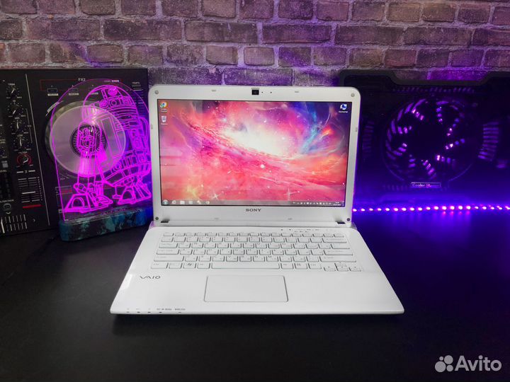 Ноутбук Sony Vaio на Intel