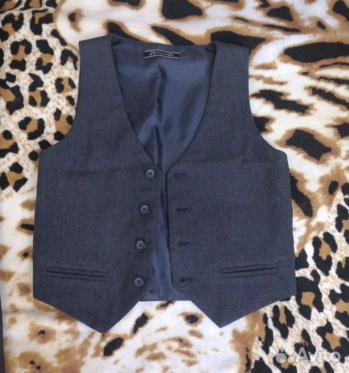 Школьная форма для мальчика серая