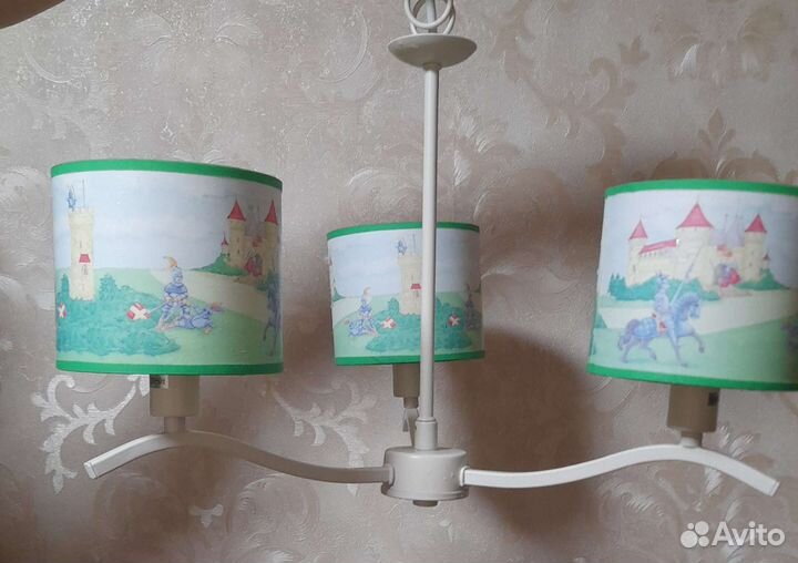 Люстра для детской