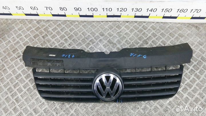Решетка радиатора на Volkswagen Transporter T5