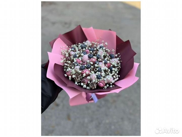 Бокс с клубникой в шоколаде KLL-3652