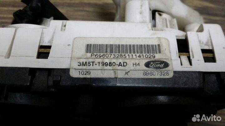 Блок управления печкой Ford Focus MK2 hxda 2005