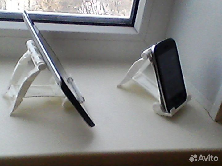 Универсальная подставка для планшетов и телефонов
