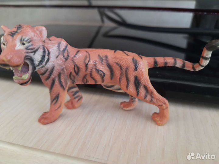 Набор фигурок животных