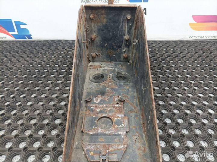 Ящик крепления домкрата камаз 5490