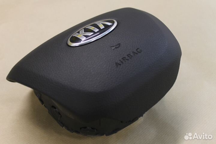 Рулевая накладка Kia Rio (дорестайл)