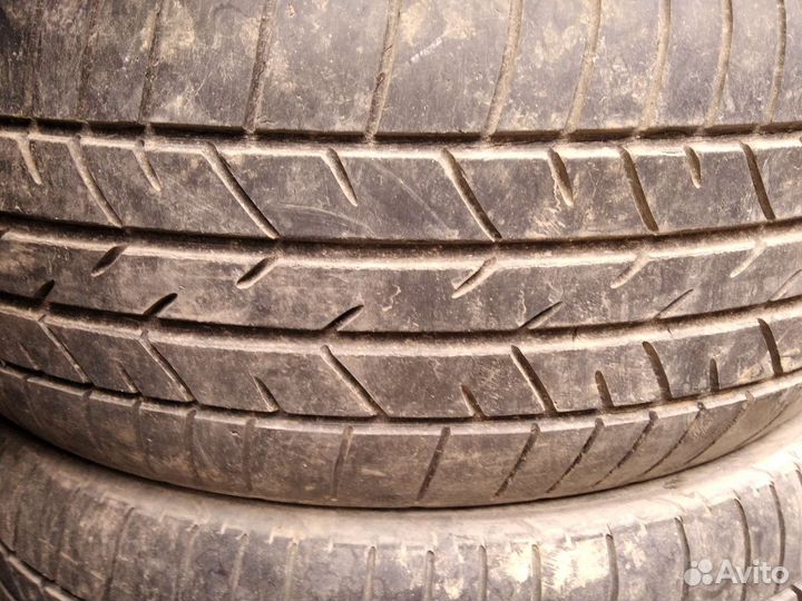 Bridgestone Dueler H/P 235/65 R17