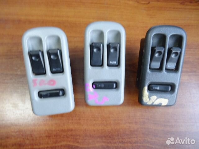 Блок кнопок стеклоподъемников Мазда Бонго Френди